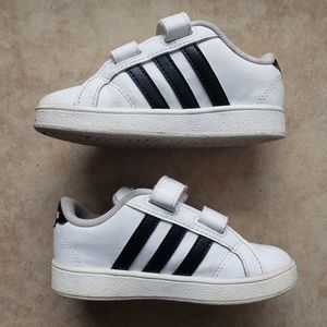 Adidas baseline sneakers toddler size 7